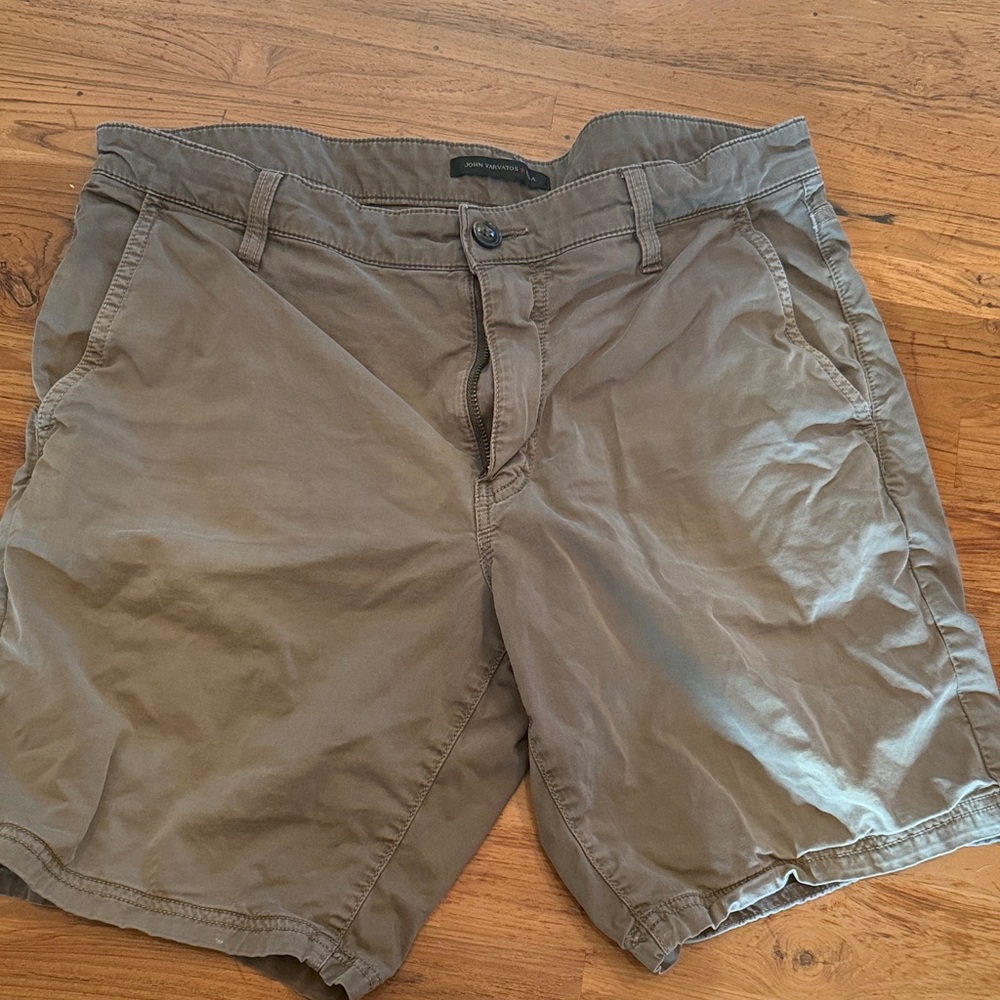 John Varvatos Olive Green Flat Front Men's Shorts